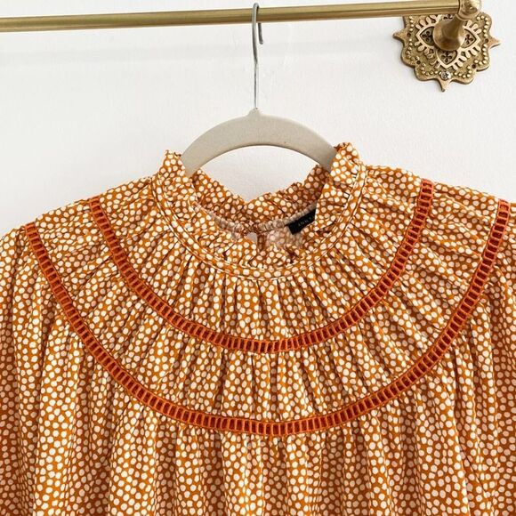 Ann Taylor Dot Cutout Flutter Sleeve Ruffle Top - Picture 4 of 7